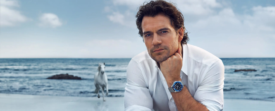 运动优雅的演进，亨利·卡维尔演绎新一代康卡斯潜水系列腕表